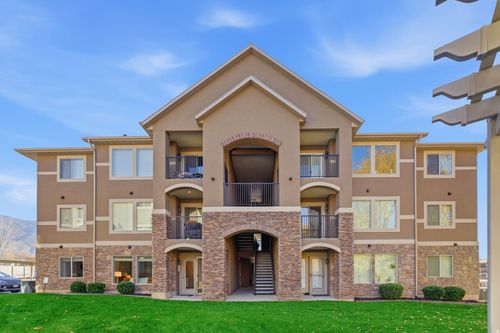 unit-b-877 S Main St, Layton, UT, 84041-4381 | Card Image