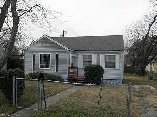 409 Colonial Ave, Hampton, VA, 23661-1513 | Card Image