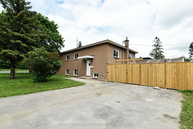 384 Tremblay Rd, Home with 5 bedrooms, 2 bathrooms and 6 parking in Ottawa ON | Image 25