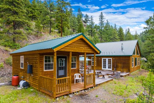 84 Sugarloaf Mountain Ln, Cascade, MT, 59421-8416 | Card Image