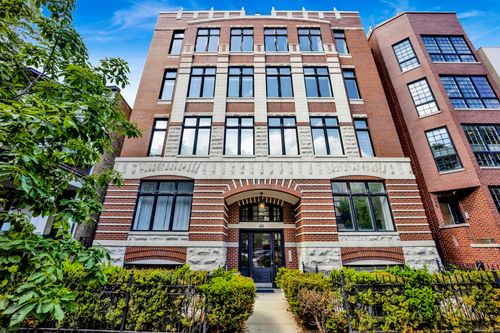 3w-540 W Oakdale Ave, Chicago, IL, 60657-5786 | Card Image