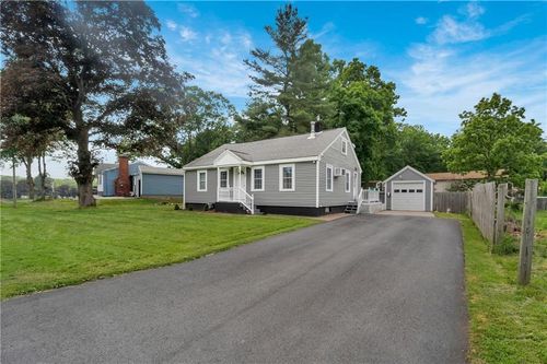 38 Anthony Dr, Cumberland, RI, 02864-4330 | Card Image
