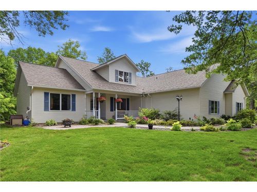 2519 86th Ave, Osceola, WI, 54020-4329 | Card Image