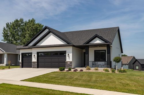 1007 11th Ave Nw, Kasson, MN, 55944-9454 | Card Image