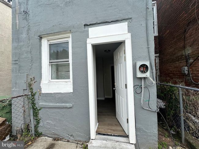 1006 N Calhoun St, Townhouse with 2 bedrooms, 1 bathrooms and null parking in BALTIMORE MD | Image 12