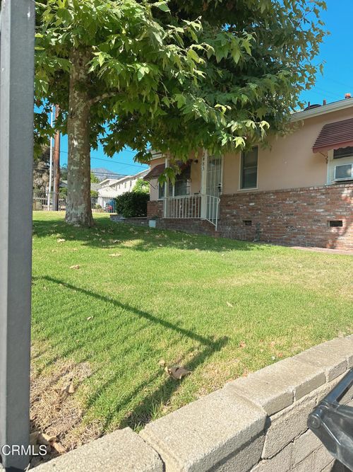 2483 Florencita Ave, Montrose, CA, 91020-1819 | Card Image