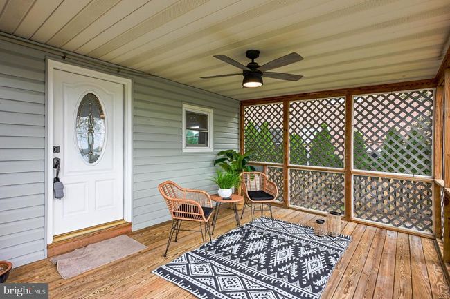 2142 Lake Dr, House other with 3 bedrooms, 2 bathrooms and null parking in PASADENA MD | Image 5