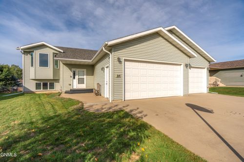 84 Haywood Dr, Lincoln, ND, 58504-9305 | Card Image
