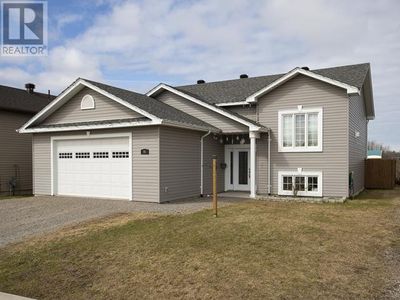 95 Central Creek Dr, Home with 5 bedrooms, 3 bathrooms and null parking in Sault Ste. Marie ON | Image 2