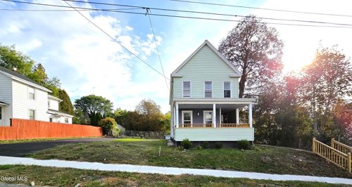 910 Gerling St, Schenectady, NY, 12308-1302 | Card Image