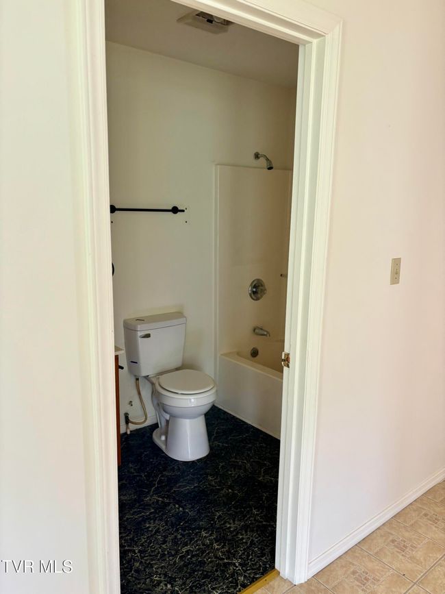 122 Kitty Cole Ln, House other with 2 bedrooms, 1 bathrooms and null parking in Dungannon VA | Image 11