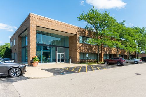 290 Springfield Dr, Bloomingdale, IL, 60108-2214 | Card Image