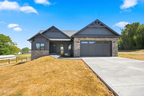 124 Suncrest St, Gray, TN, 37615-8420 | Card Image