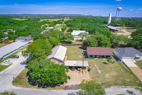 1022-1016-1022 13th St, Blanco, TX, 78606-4918 | Card Image