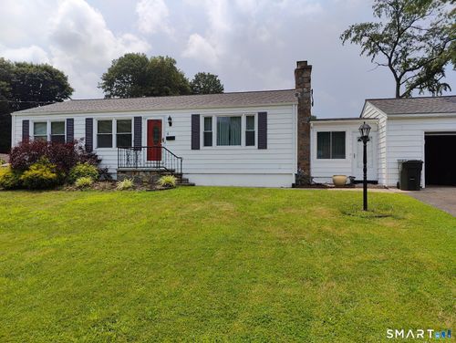 4 Ascolese Rd, Trumbull, CT, 06611-2331 | Card Image