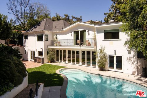 2003 El Cerrito Pl, LOS ANGELES, CA, 90068-3711 | Card Image