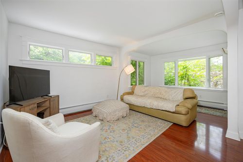 22 Tompkins Ave, Beacon, NY, 12508-1702 | Card Image