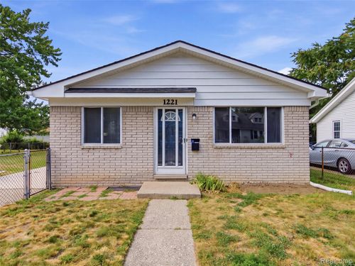 1221 E Granet Ave, Hazel Park, MI, 48030-2143 | Card Image