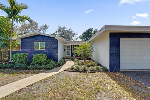 3816 W Park Rd, Hollywood, FL, 33021-4357 | Card Image