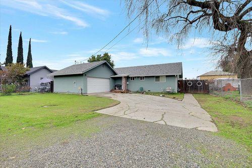 9814 N St, Live Oak, CA, 95953-2331 | Card Image