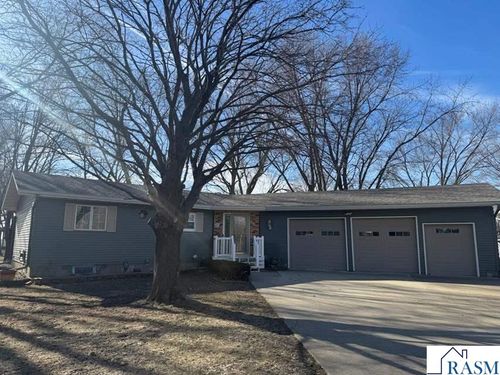 630 E 13th St, Blue Earth, MN, 56013-2610 | Card Image