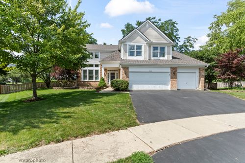 1724 Dorchester Ct, Mundelein, IL, 60060-1056 | Card Image