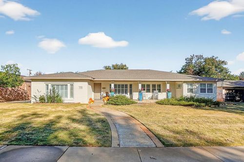 1212 Country Club Dr, Midland, TX, 79701-4115 | Card Image