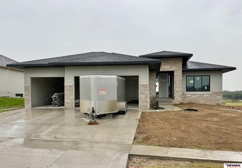 2200 Battle Creek Rd, Lincoln, NE, 68520-1193 | Card Image