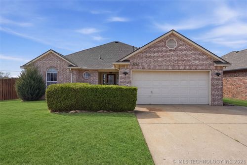 13294 S Maple St, Glenpool, OK, 74033-2341 | Card Image