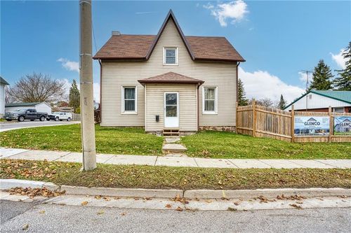 745 Main St W, Listowel, ON, N4W1B2 | Card Image