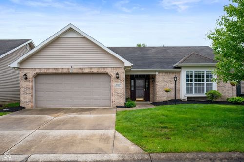 2717 W Long Meadow Ln, Muncie, IN, 47304-5896 | Card Image