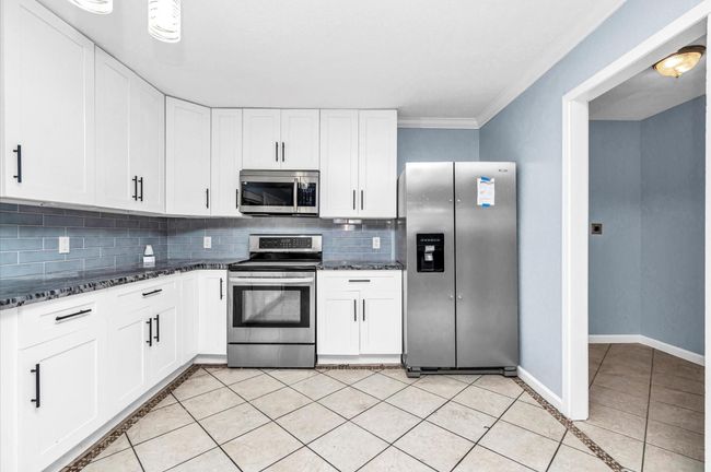 18215 Navajo Trail Dr, House other with 3 bedrooms, 2 bathrooms and 2 parking in Spring TX | Image 22