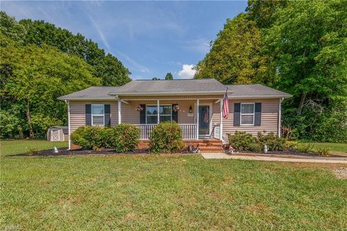 5603 Forest Pine Dr, Mc Leansville, NC, 27301-9120 | Card Image