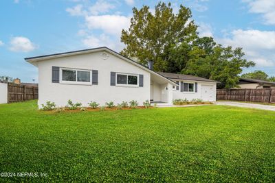 959 Dostie Circle, House other with 3 bedrooms, 2 bathrooms and null parking in Orange Park FL | Image 3