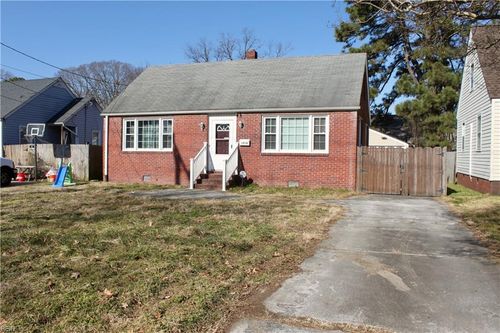 1714 Seaboard Ave, Chesapeake, VA, 23324-2030 | Card Image