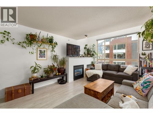 313-38003 Second Avenue, Squamish, BC, V8B0C4 | Card Image