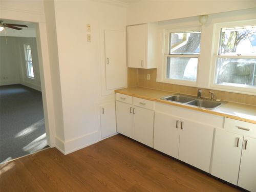 110 W Mulberry St, Leonard, TX, 75452-2430 | Card Image