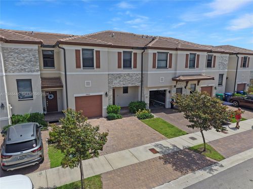 0-10011 Sw 231st Ln, Miami, FL, 33190-1993 | Card Image