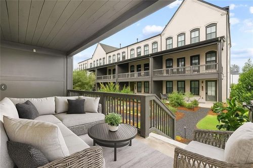 6710 Pippin Walk, Alpharetta, GA, 30005-2447 | Card Image