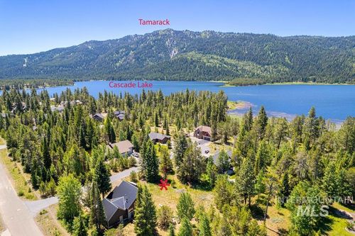 12 Cross Country Ct, Donnelly, ID, 83615-7746 | Card Image