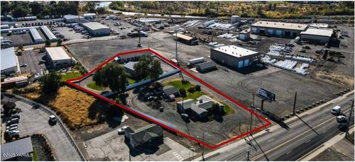 2310 Terrace Heights Dr, Yakima, WA, 98901-1436 | Card Image