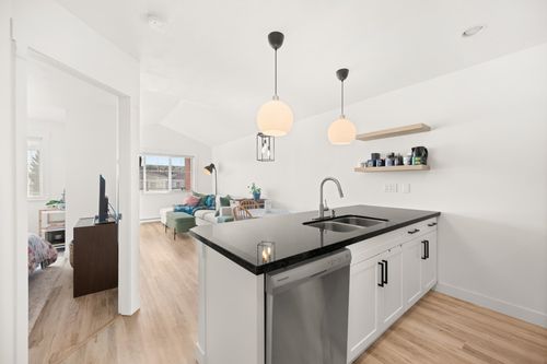 308-19774 56 Ave, Langley, BC, V3A3X6 | Card Image