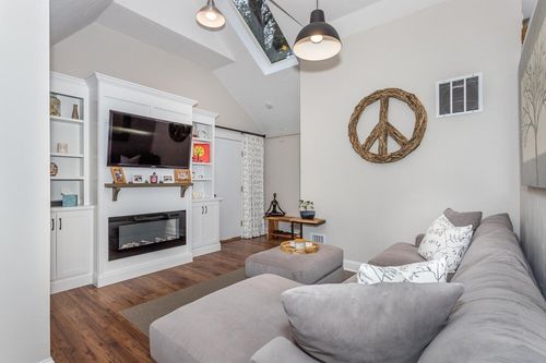 32r-32 Billings St, Sharon, MA, 02067-2154 | Card Image