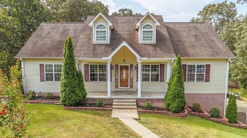 90 Forest Cv, Lexington, TN, 38351-3064 | Card Image