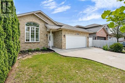 4692 Lavender Ave, House other with 4 bedrooms, 2 bathrooms and null parking in Windsor ON | Image 2