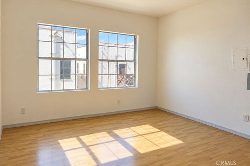 122 1/4 S Westmoreland Ave, Los Angeles, CA, 90004 | Card Image