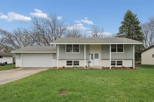 520 8th Ave Nw, Waseca, MN, 56093-2336 | Card Image