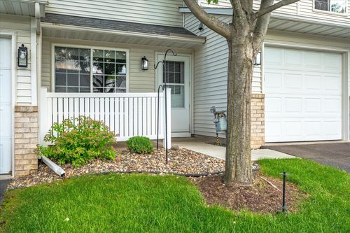 unit-b-8731 Quarry Ridge Ln, Woodbury, MN, 55125-7589 | Card Image