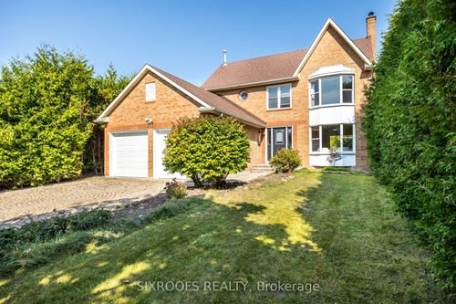 143 Glenway Cir, Newmarket, ON, L3Y7S3 | Card Image