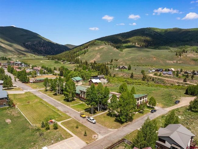 UNIT-10 - 2 Elcho Ave, Condo with 3 bedrooms, 3 bathrooms and null parking in Crested Butte CO | Image 31